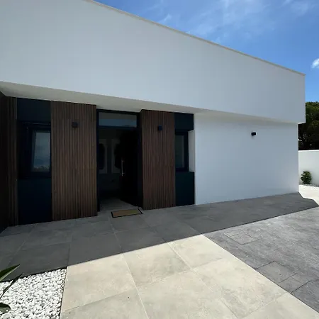 Villa Poniente House *