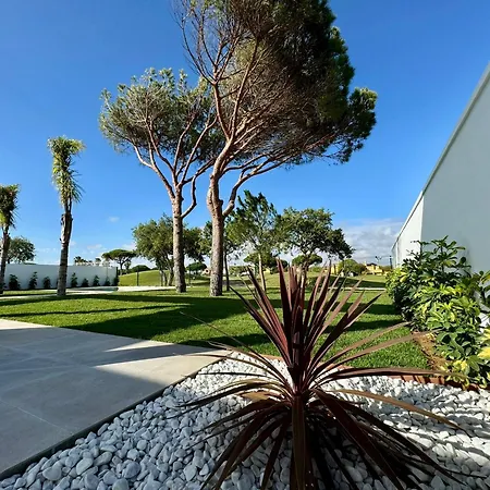 Poniente House