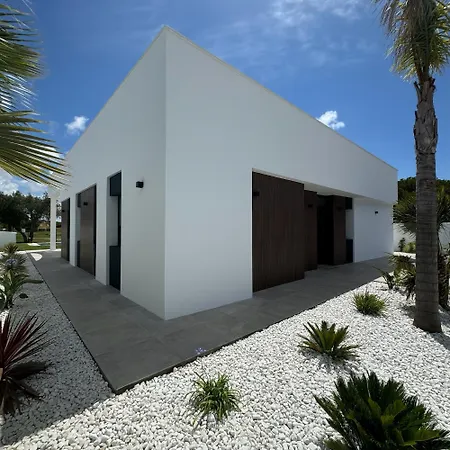 Poniente House Villa *