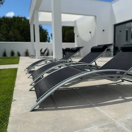 Poniente House Villa *