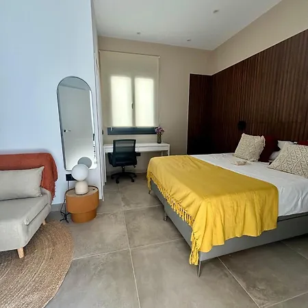 Villa Poniente House *
